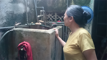 Người Hà Nội thức trắng đêm “canh” nước sạch