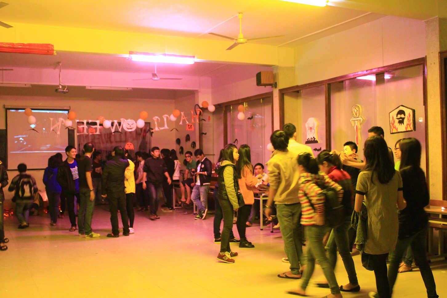  Halloween với những biến tấu đầy trẻ trung của giới trẻ Huế