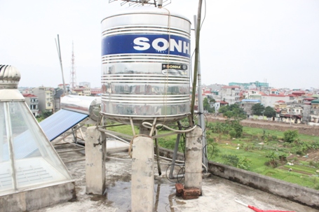 Người Hà Nội hơn 10 năm “dài cổ” chờ nước sạch