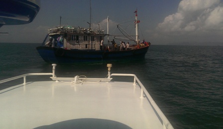 Một thuyền viên bị tai biến trên biển được cứu hộ thành công