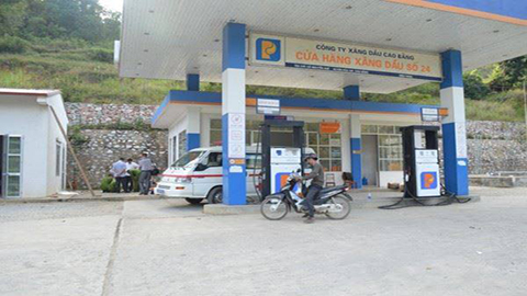 Phát hiện nữ nhân viên cây xăng chết bất thường trên vũng máu