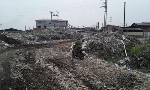 Kinh hoàng  giấy chùi miệng