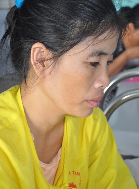 Không có tiền thay van tim, bé 3 tuổi nguy kịch từng ngày