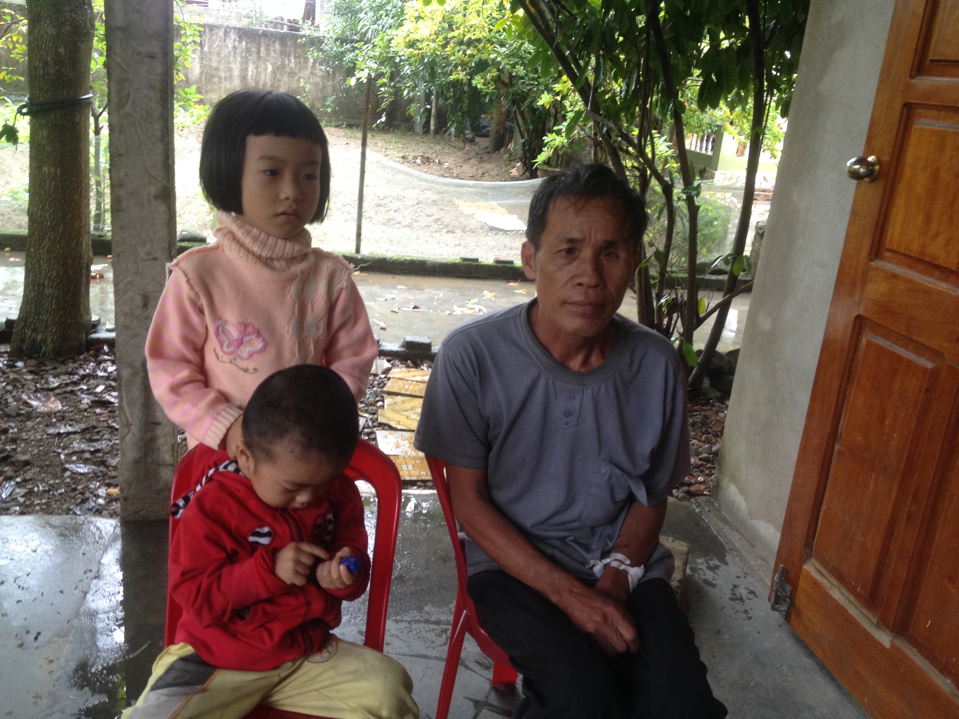 Mâu thuẫn gia đình, chồng khiến vợ bị bỏng nặng 