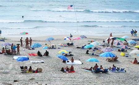 Những bãi 'tắm tiên' khiến bạn phải bỏng mắt