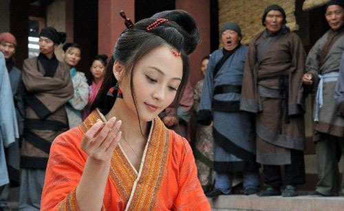 Vị tể tướng thông minh xuất chúng cũng bị vợ đuổi ra khỏi nhà Vị tể tướng thông minh xuất chúng cũng bị vợ đuổi ra khỏi nhà