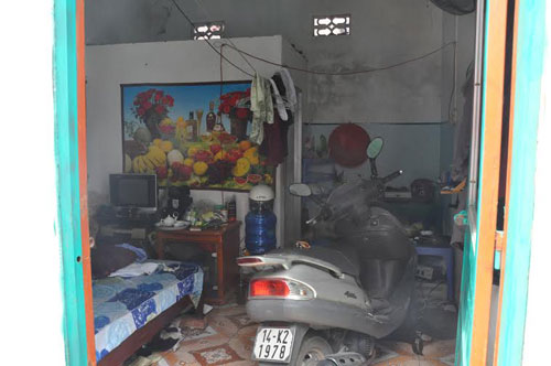 Cuồng ghen, chồng lạnh lùng dùng dao cắt vùng kín của vợ Cuồng ghen, chồng lạnh lùng dùng dao cắt vùng kín của vợ