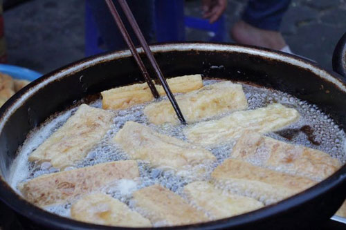 Hà Nội: Bán bún đậu giá sinh viên, lãi hơn 30 triệu đồng/tháng