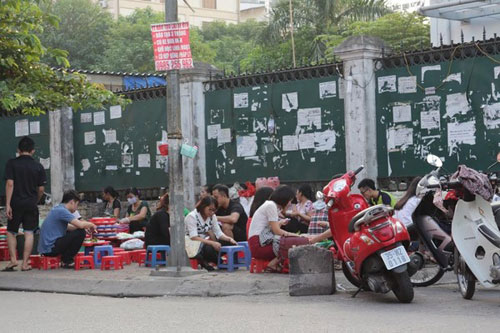 Hà Nội: Bán bún đậu giá sinh viên, lãi hơn 30 triệu đồng/tháng