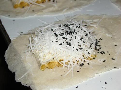 Những món ăn vặt đường phố cực ngon giá chỉ tầm 10.000 đồng Những món ăn vặt đường phố cực ngon giá chỉ tầm 10.000 đồng