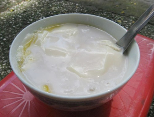 Những món ăn vặt đường phố cực ngon giá chỉ tầm 10.000 đồng Những món ăn vặt đường phố cực ngon giá chỉ tầm 10.000 đồng