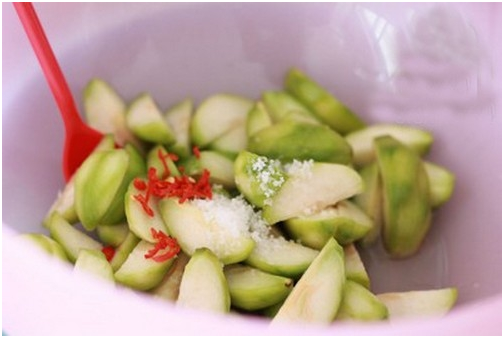 Tự làm cóc dầm ngon “ứa nước miếng”