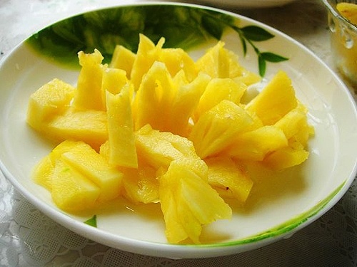 Dứa và 10 lơi ích tuyệt vời cho sức khoẻ Dứa và 10 lơi ích tuyệt vời cho sức khoẻ