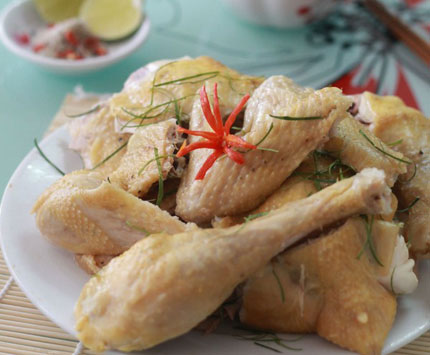 Bí quyết luộc gà ngon bằng nồi cơm điện Bí quyết luộc gà ngon bằng nồi cơm điện