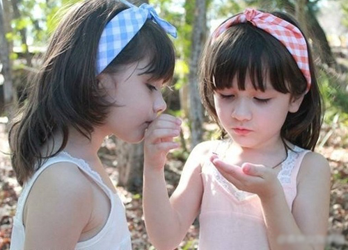 Vẻ đẹp tan chảy mọi ánh nhìn của cặp chị em song sinh lai Hàn