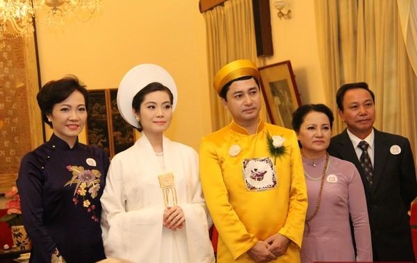 Lộ thân phận chồng của ái nữ Chủ tịch Tập đoàn Nam Cường Lộ thân phận chồng của ái nữ Chủ tịch Tập đoàn Nam Cường