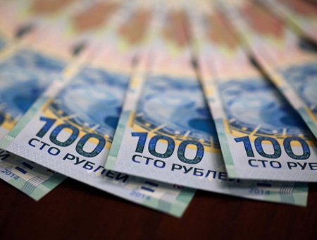 Nga hối hả bán USD để cứu đồng Rúp khỏi tâm bão Nga hối hả bán USD để cứu đồng Rúp khỏi tâm bão