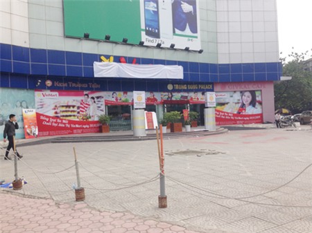 Ocean Mart 1 ngày trước khi chính thức đổi tên