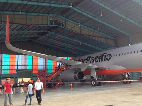 Cận cảnh siêu máy bay cánh cong Airbus mới cập bến Việt Nam