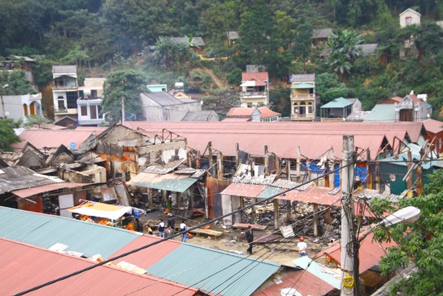 Chùm ảnh vụ cháy chợ ở huyện Xín Mần, Hà Giang