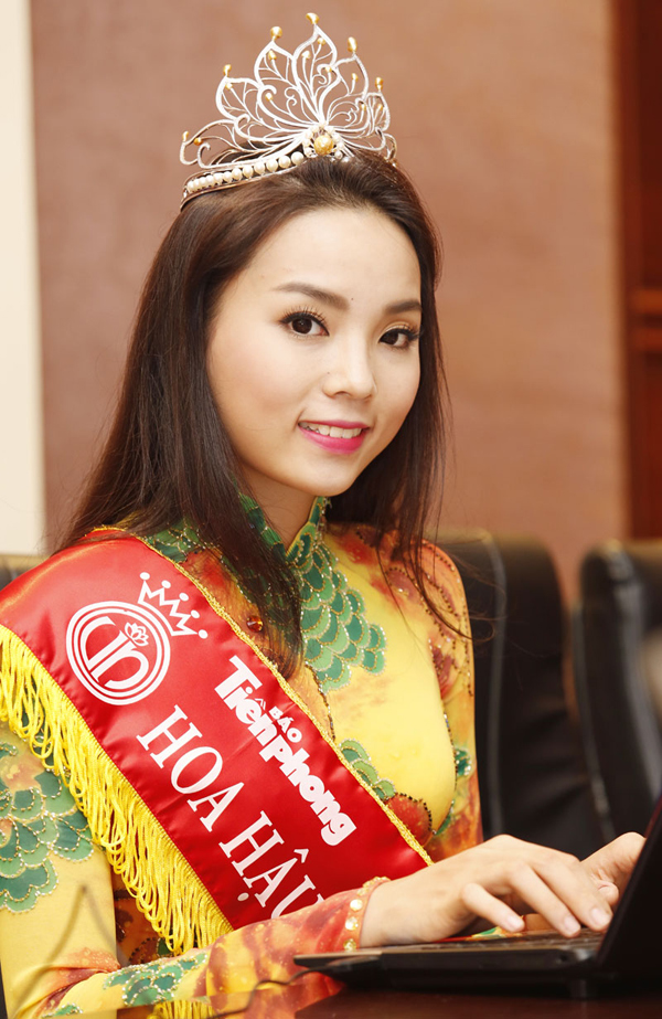 ĐH Ngoại thương - trường nổi tiếng có nhiều Hoa hậu, Á hậu 