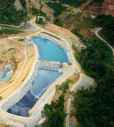 Sở môi trường bối rối vì huyện ngăn cản vận chuyển quặng vàng