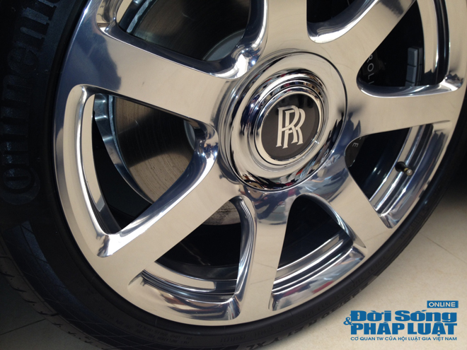 Siêu xe, xe sang thửa lốp loại nào?