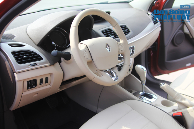 Renault Megane Hatchback-4