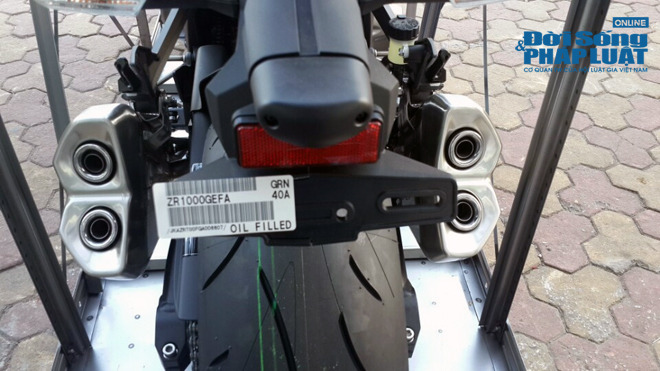 “Ông hoàng” Kawasaki Z1000 2014 về Hà Nội