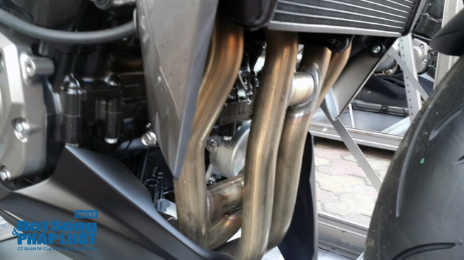 “Ông hoàng” Kawasaki Z1000 2014 về Hà Nội