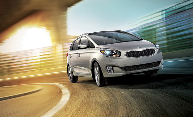 Kia Rondo: Kẻ ngáng đường Toyota Innova tại Việt Nam Kia Rondo: Kẻ ngáng đường Toyota Innova tại Việt Nam