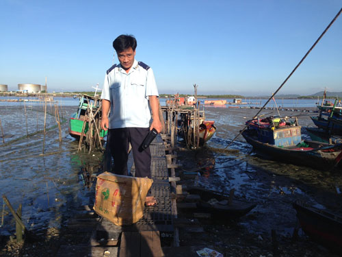 Bắt quả tang đối tượng vận chuyển hơn 50 kg thuốc nổ Bắt quả tang đối tượng vận chuyển hơn 50 kg thuốc nổ