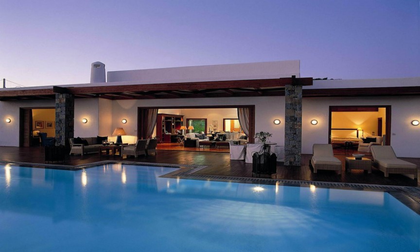 Đại gia chi 83.000 USD một đêm để ngủ khách sạn siêu sang