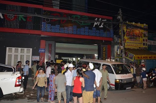 Nam thanh niên tử vong vì sự cố thang máy trong quán karaoke Nam thanh niên tử vong vì sự cố thang máy trong quán karaoke