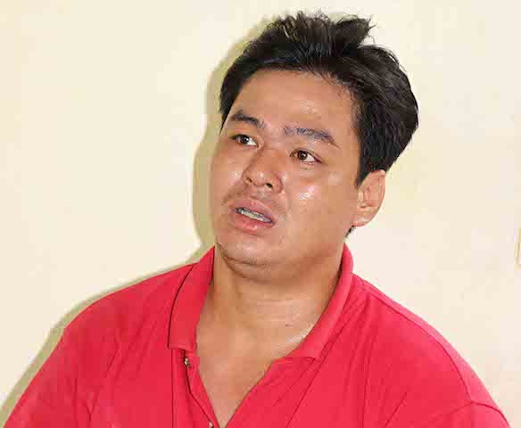 Người vi phạm giao thông hung hãn lao vào đánh Thượng tá CSGT Người vi phạm giao thông hung hãn lao vào đánh Thượng tá CSGT