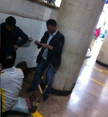 ‘Cái bang’ Trung Quốc rủ nhau mua iPhone 6