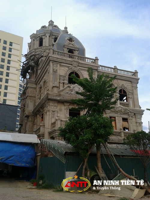 Nữ đại gia buôn chuối xây biệt thự khủng bên sông Hồng