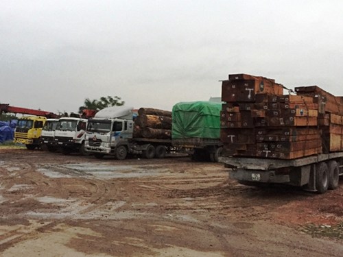 Hải Dương: Bắt đoàn xe quá tải cố tình né trạm cân Hải Dương: Bắt đoàn xe quá tải cố tình né trạm cân