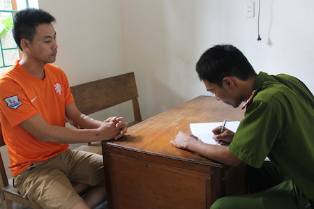 Khởi tố tài xế ngủ gật khiến xe khách lao xuống ruộng