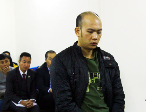 Kẻ chủ mưu cướp gần 1 tỷ của ngân hàng lĩnh án chung thân Kẻ chủ mưu cướp gần 1 tỷ của ngân hàng lĩnh án chung thân