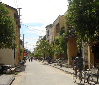 Bị cướp trên đường tới trường nữ giáo viên ngã chấn thương sọ não