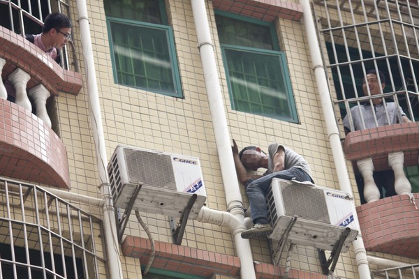 ten-trom-co-thu-tren-dieu-hoa-suot-40-tieng-5