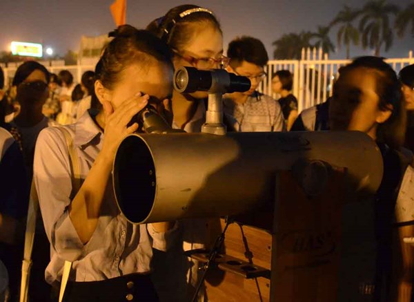 hinh-anh-ve-trang-mau-11