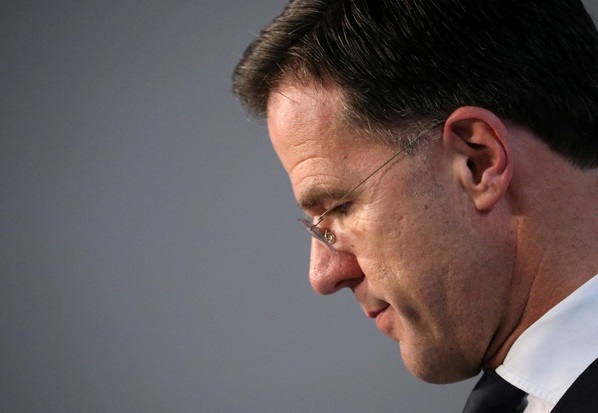 Thủ tướng Hà Lan không thể gặp mẹ lần cuối do lệnh cách li chống Covid-19 - 1