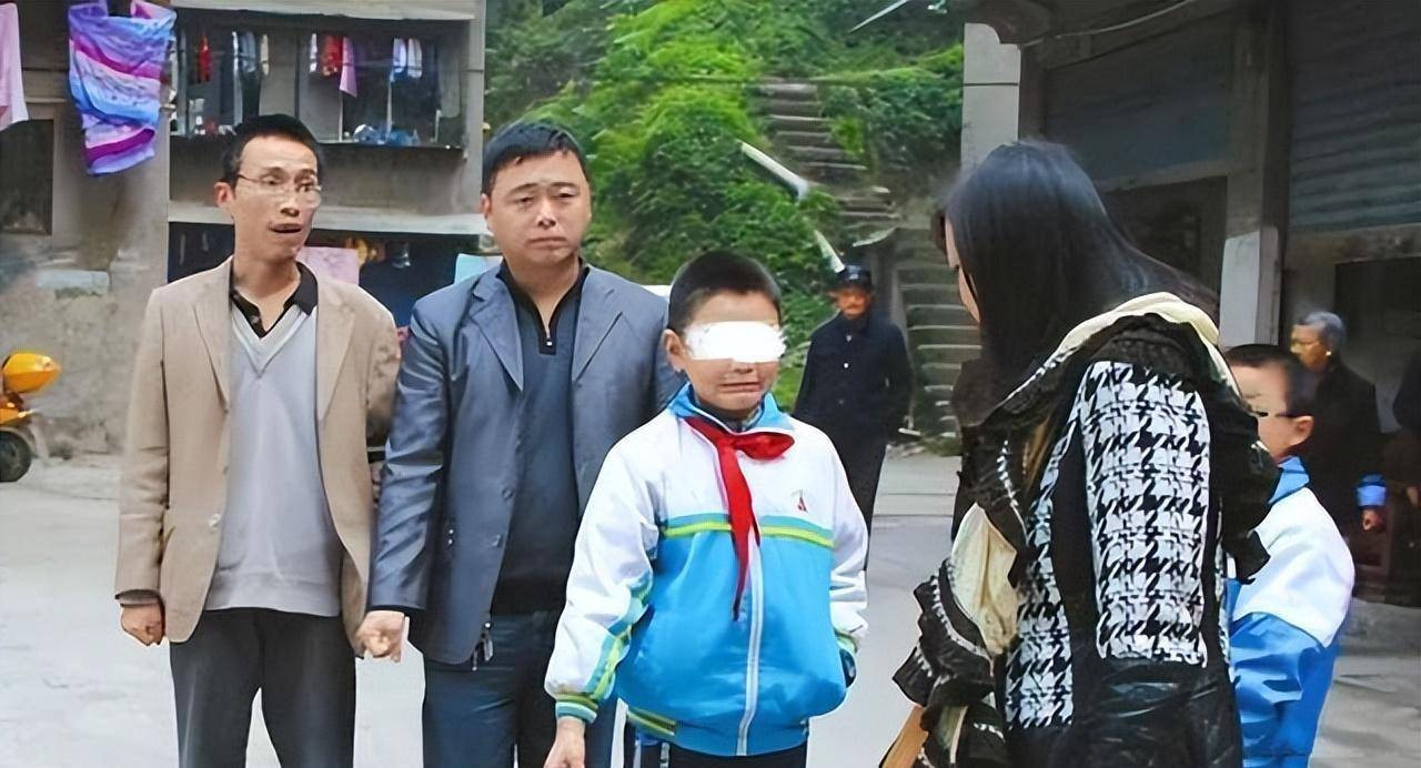 giup do cau ba bi nga gia dinh cau be 9 tuoi bi doi boi thuong 3 2 ty dong 2 giup do cau ba bi nga gia dinh cau be 9 tuoi bi doi boi thuong 3 2 ty dong 2