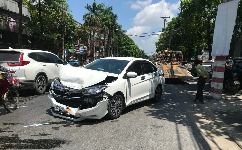 tin tuc tai nan giao thong moi nhat ngay 10 7 2023 nam sinh 19 tuoi tu vong trong dem khi di da bong ve tai tp hcm 3