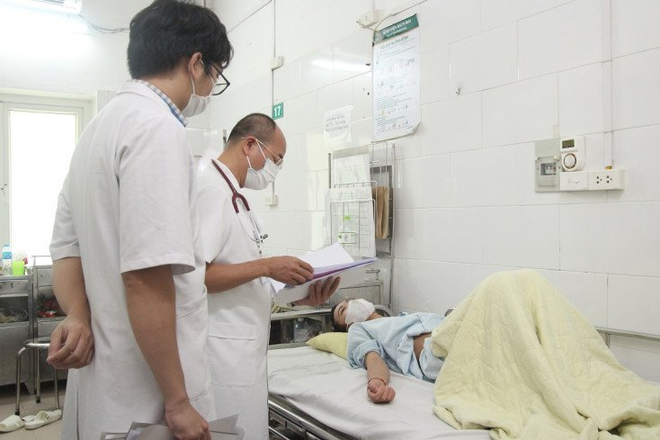 sot xuat huyet co duoc tam goi dau khong 1