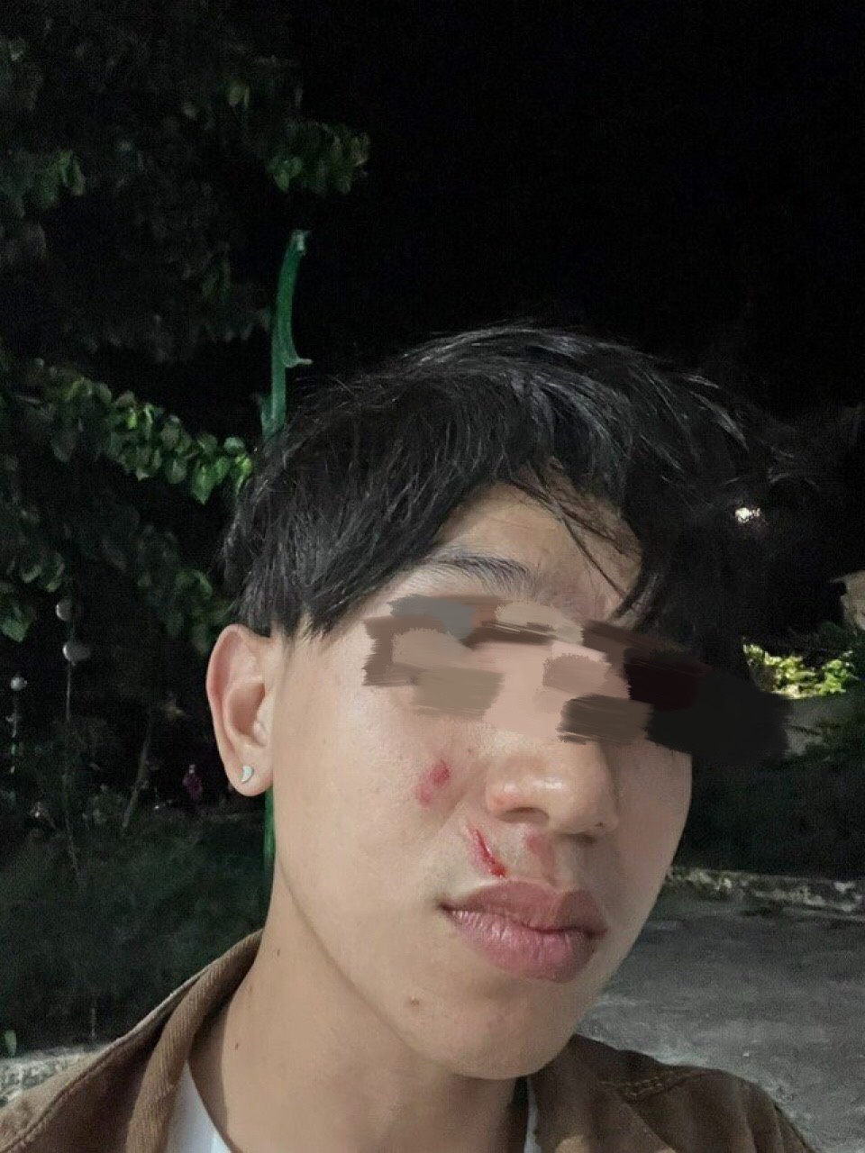 huong dan vien dao phu quy bi to danh du khach 2 huong dan vien dao phu quy bi to danh du khach 2