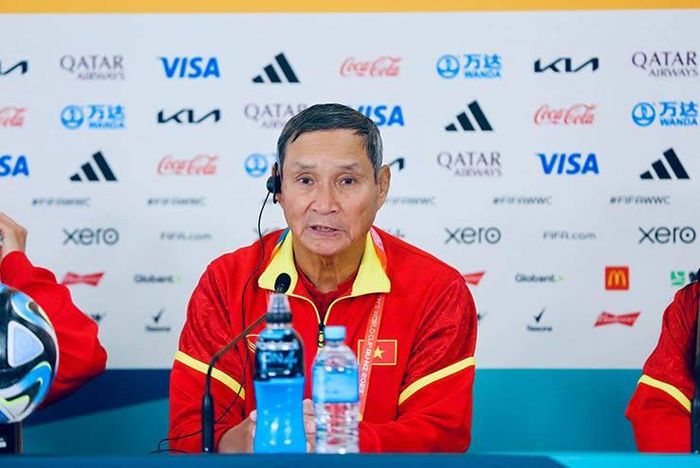 hlv mai duc chung khang dinh chung toi cung khong tu choi viec thang doi tuyen my 2 hlv mai duc chung khang dinh chung toi cung khong tu choi viec thang doi tuyen my 2