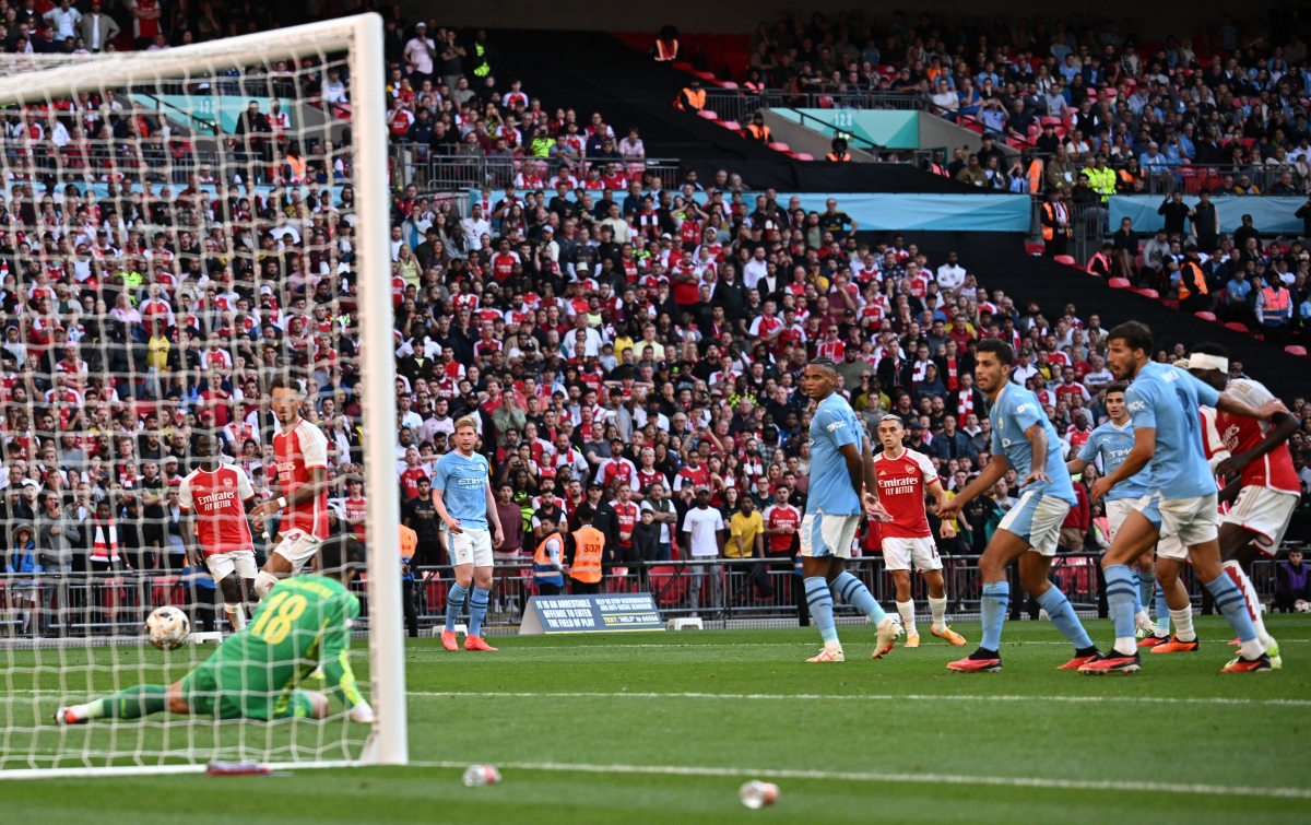 danh bai manchester city o loat sut luan luu arsenal gianh chuc vo dich sieu cup anh 2